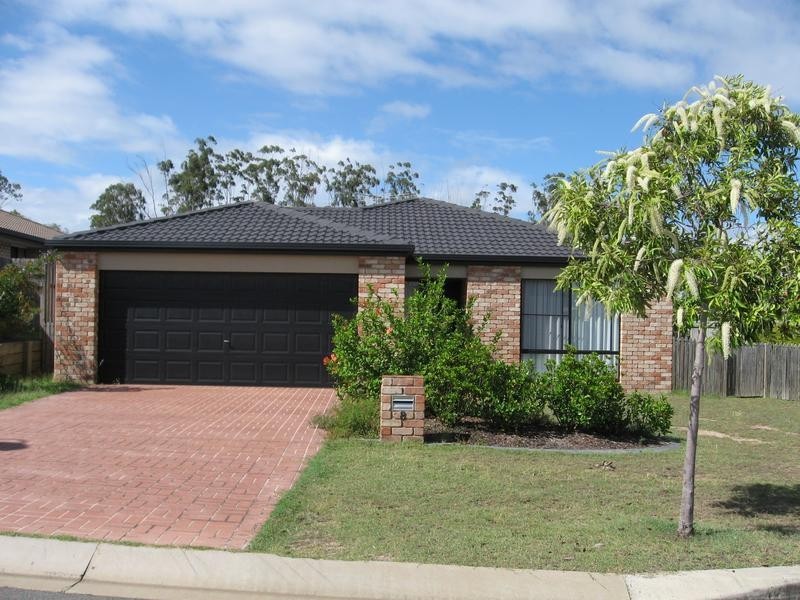 8 Bidford Street, Springfield QLD 4300