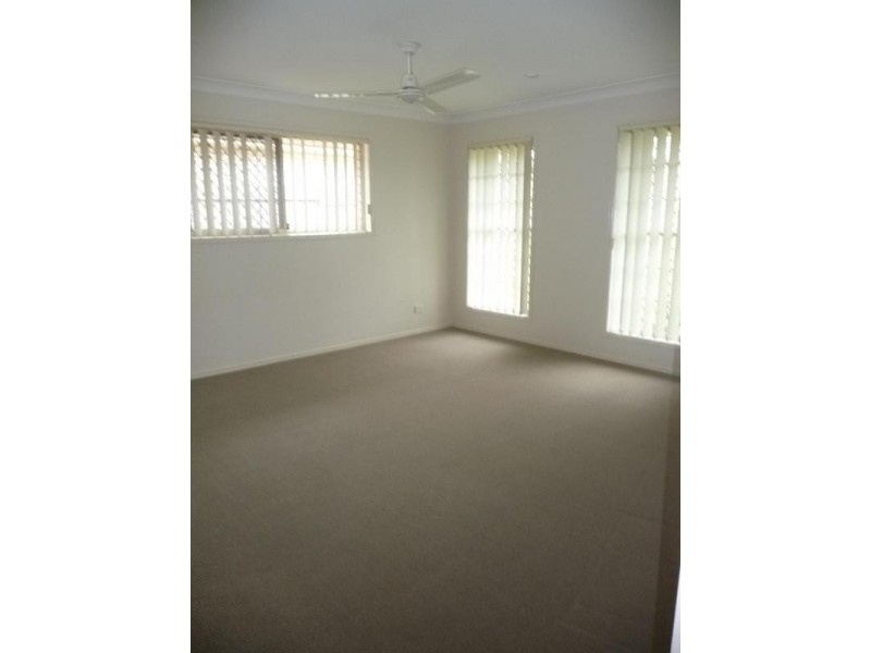 9 Sands Court, Collingwood Park QLD 4301
