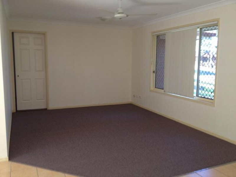 5 Azure Street, Goodna QLD 4300