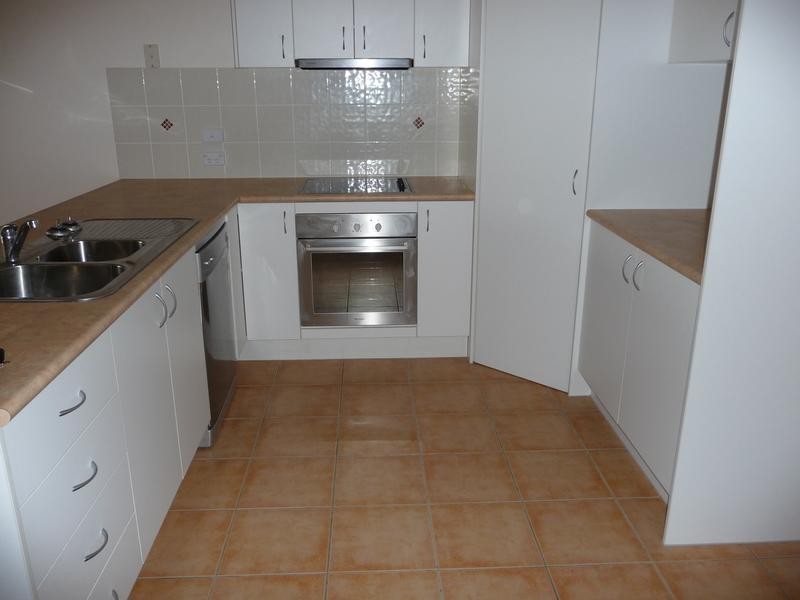 1/29 Cheihk Crescent, Collingwood Park QLD 4301