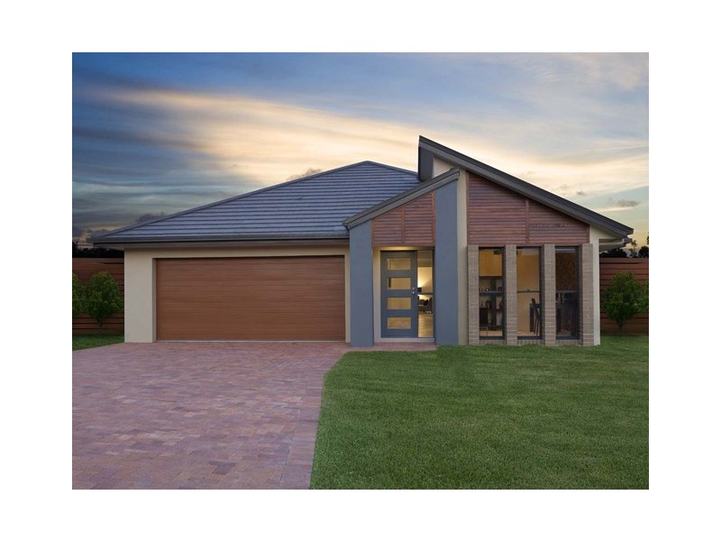 12 Finnigan Street, Augustine Heights QLD 4300