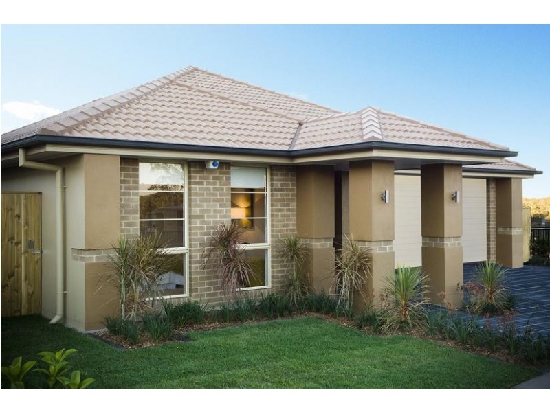 7 Brigid Boulevard, Augustine Heights QLD 4300