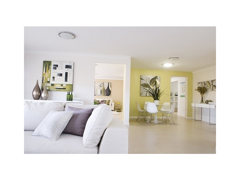 7 Brigid Boulevard, Augustine Heights QLD 4300