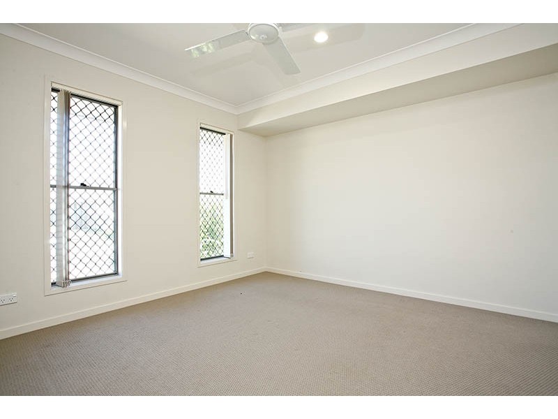 11 Scott Way, Redbank Plains QLD 4301