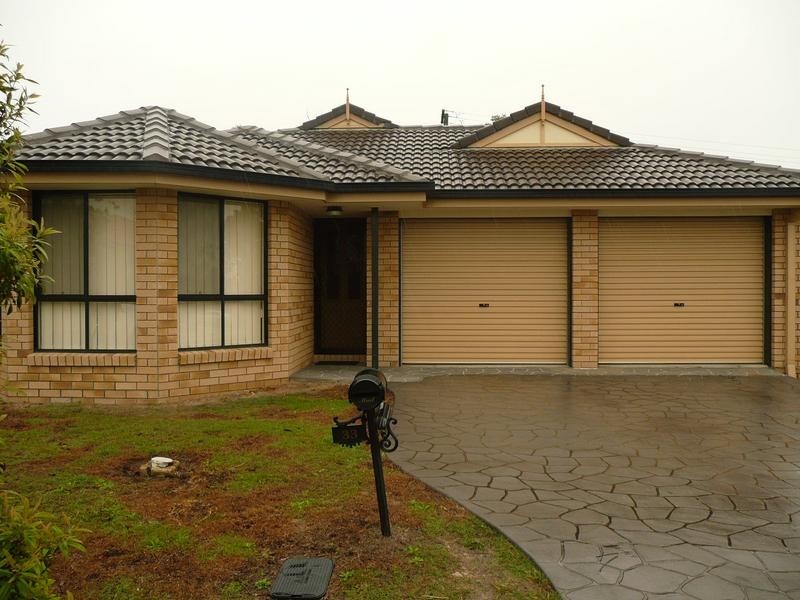 33 Harrison Place, Forest Lake QLD 4078