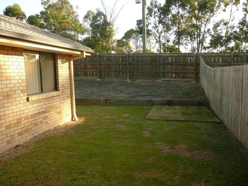 33 Harrison Place, Forest Lake QLD 4078