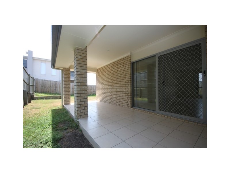 8 Everglades Street, Springfield Lakes QLD 4300