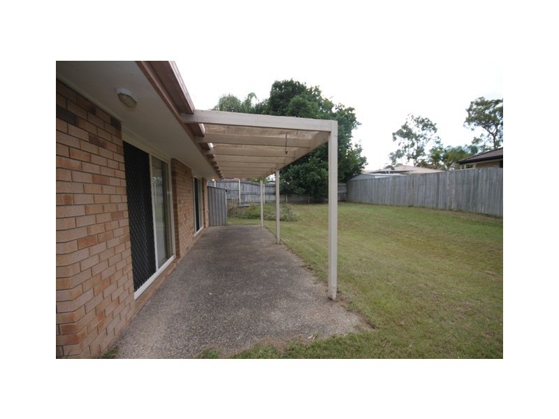8 Elysian Crescent, Camira QLD 4300