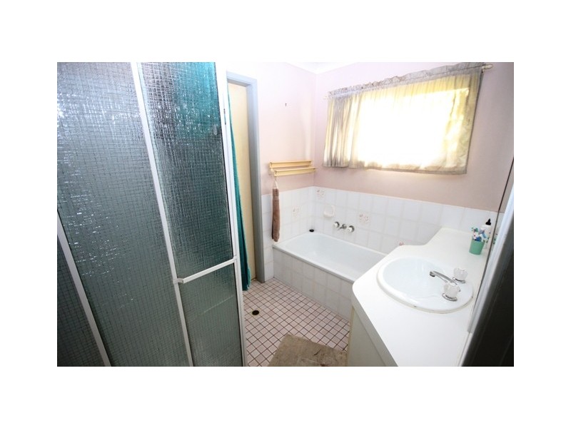 2 Paul Tully Avenue, Collingwood Park QLD 4301