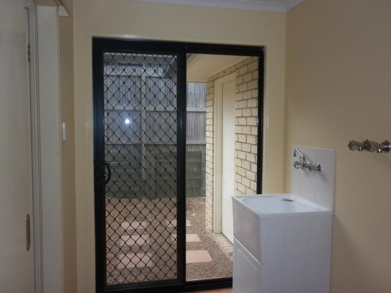 42 Berkshire Place, Springfield Lakes QLD 4300