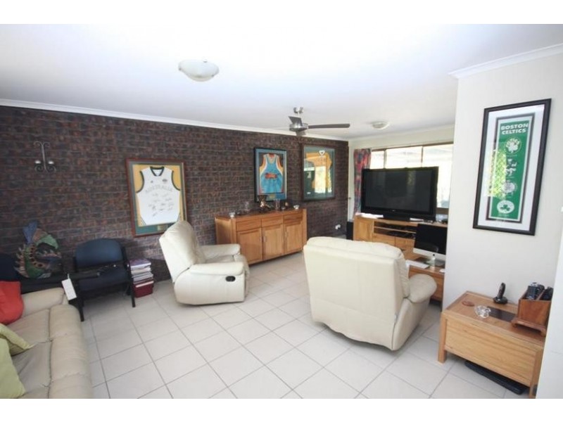 6 Strachan Court, Collingwood Park QLD 4301