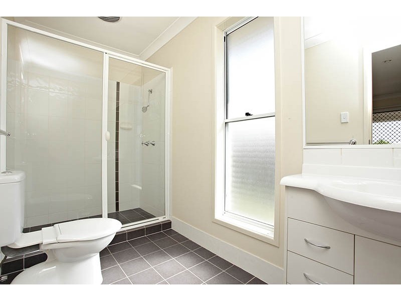 18 Oprah, Brassall QLD 4305