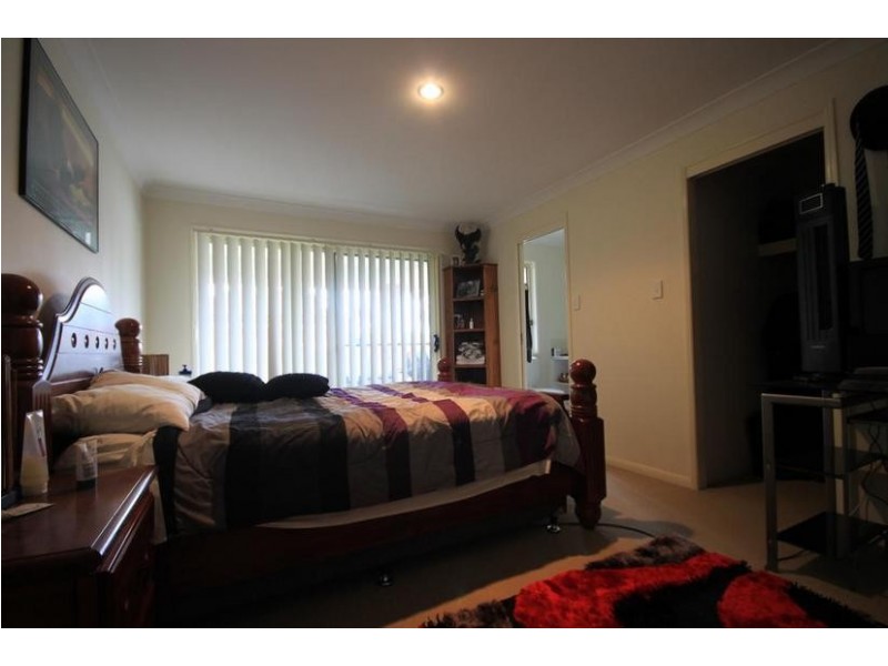 3 Daylilly Place, Springfield Lakes QLD 4300