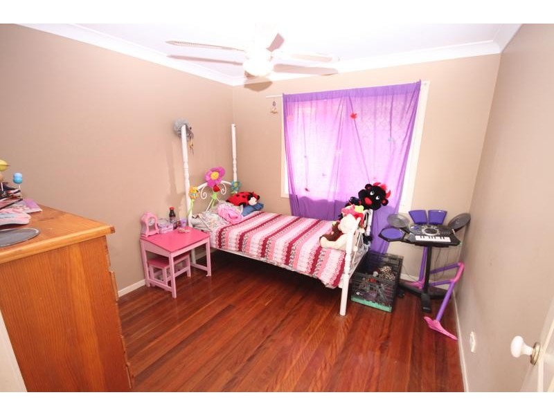 131 Gibbs Ave, Collingwood Park QLD 4301