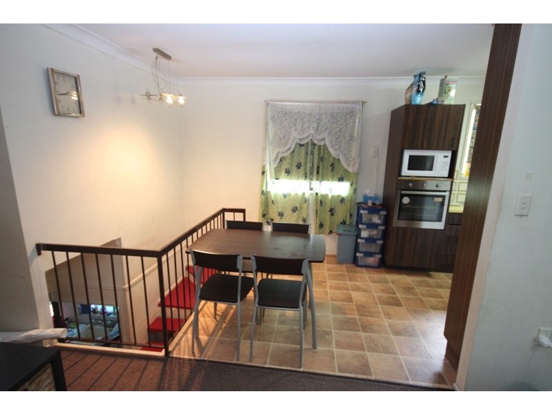 8 Dobell Ave, Collingwood Park QLD 4301