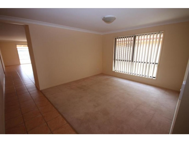 15 Eden Crescent, Springfield Lakes QLD 4300