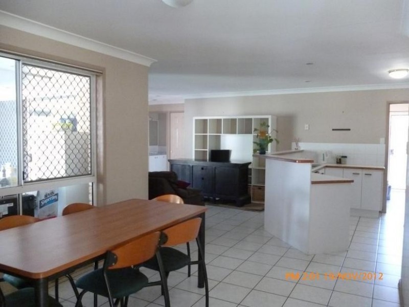 8 Aquamarine Street, Springfield QLD 4300