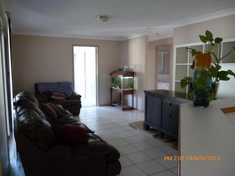 8 Aquamarine Street, Springfield QLD 4300