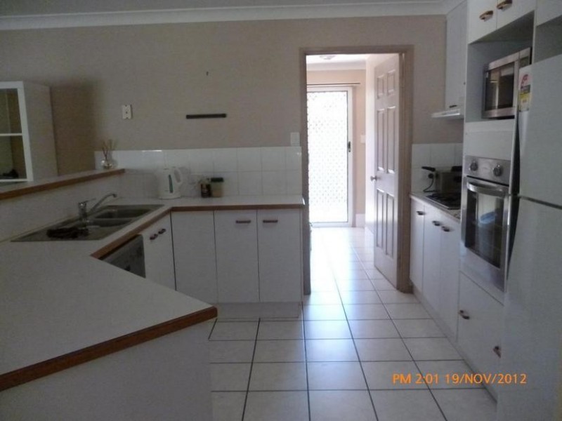 8 Aquamarine Street, Springfield QLD 4300