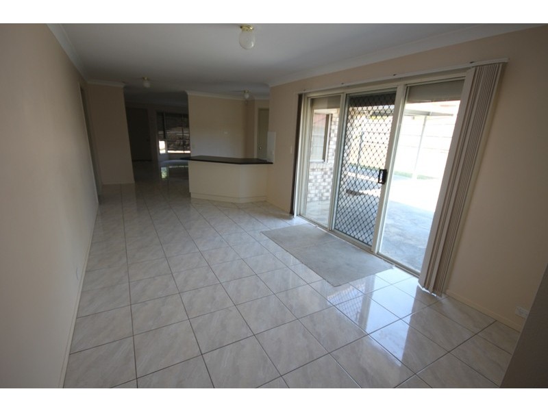 3 Eureka Ct, Redbank Plains QLD 4301