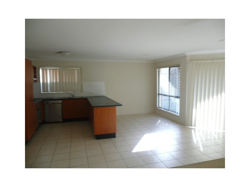 9 Starr Street, Forest Lake QLD 4078