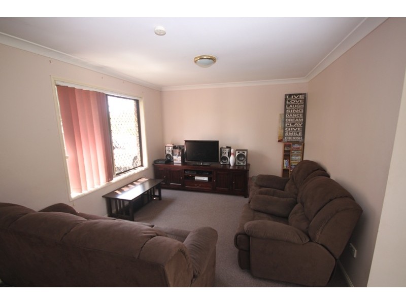 4 Montcliff Court, Springfield QLD 4300