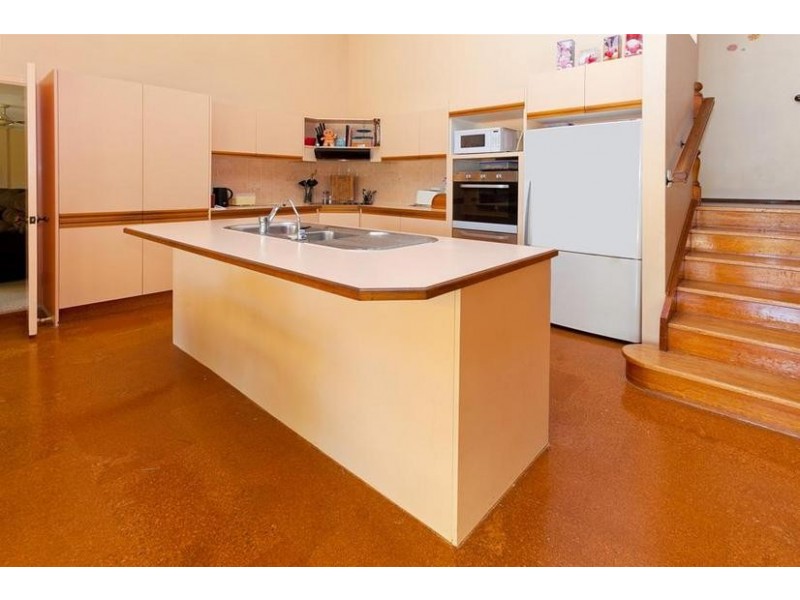5 Warburton Court, Collingwood Park QLD 4301