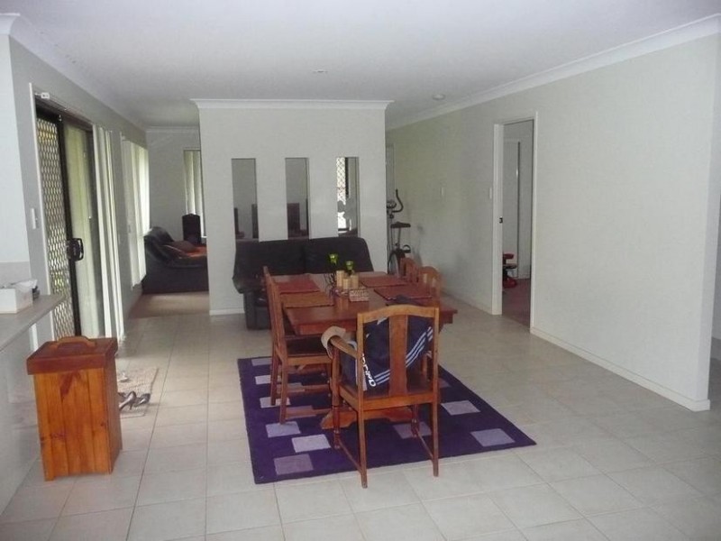 9 Wanderer Crescent, Springfield Lakes QLD 4300