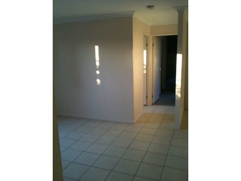 1/18 De Valera Street, Collingwood Park QLD 4301