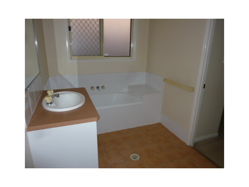 7 Crediton Place, Forest Lake QLD 4078