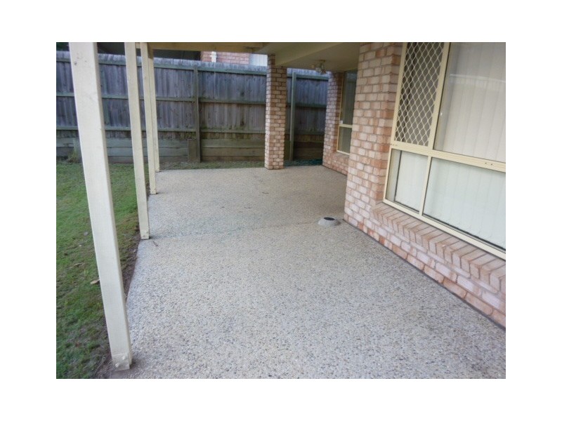7 Crediton Place, Forest Lake QLD 4078