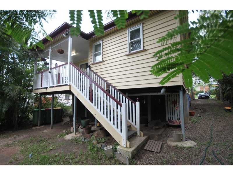 42 Brisbane Road, Redbank QLD 4301