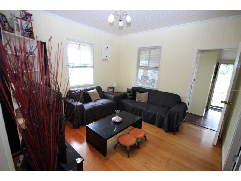 42 Brisbane Road, Redbank QLD 4301