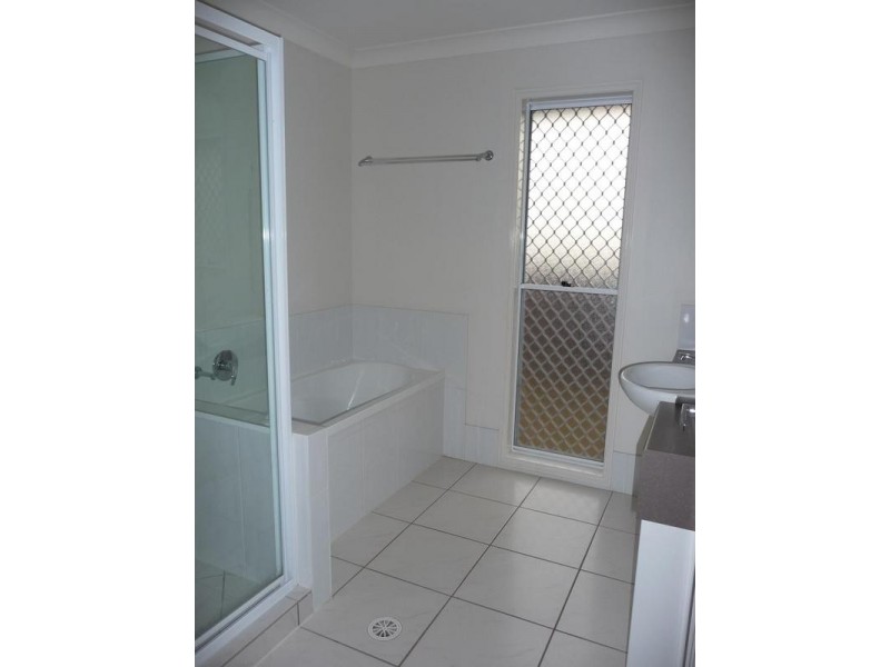42 Knight Street, Redbank Plains QLD 4301