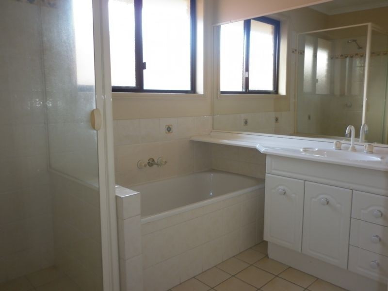 35 Montello Circuit, Springfield Lakes QLD 4300
