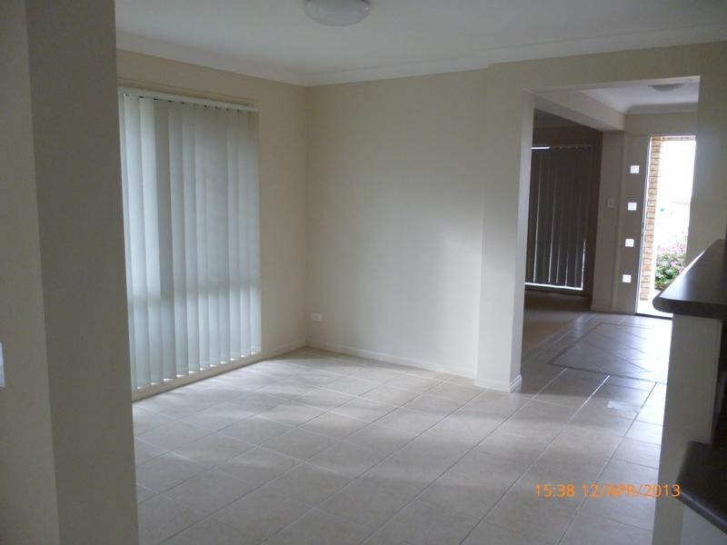 27 Esperance Crescent, Springfield Lakes QLD 4300