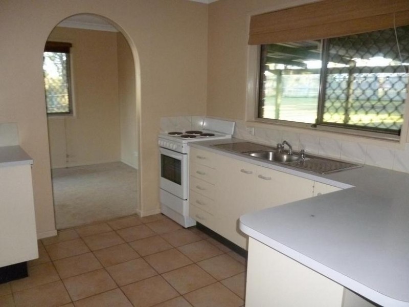 18 Perryman Court, Collingwood Park QLD 4301