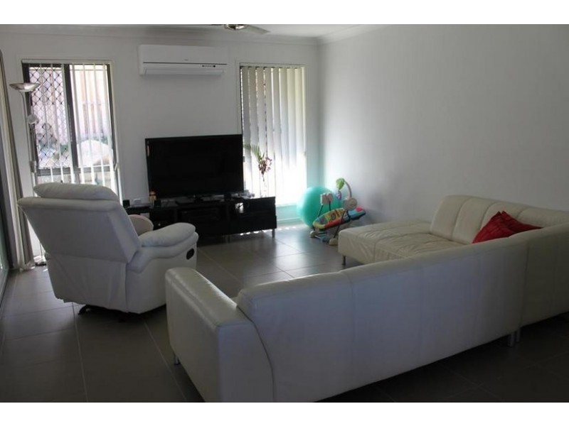 43 Brigid Boulevard, Augustine Heights QLD 4300