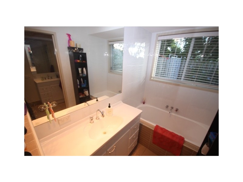 13 Hunt Court, Collingwood Park QLD 4301