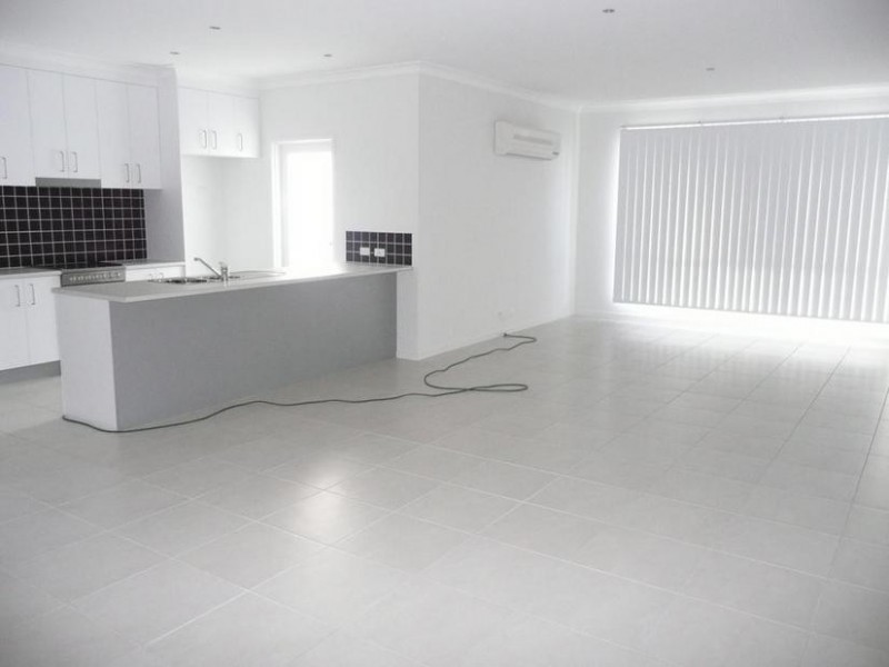 31 The Promenade, Springfield Lakes QLD 4300