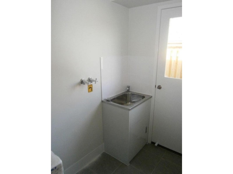 86B Valentine Circuit, Augustine Heights QLD 4300