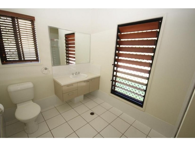 21 Speckled Circuit, Springfield Lakes QLD 4300