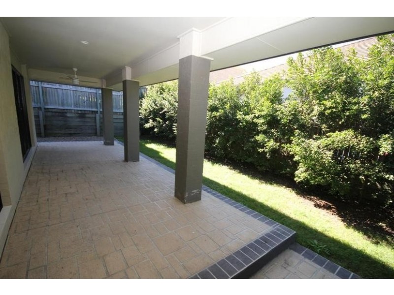 21 Speckled Circuit, Springfield Lakes QLD 4300