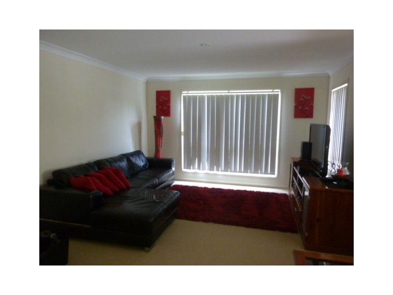 1 Eve Court, Springfield Lakes QLD 4300