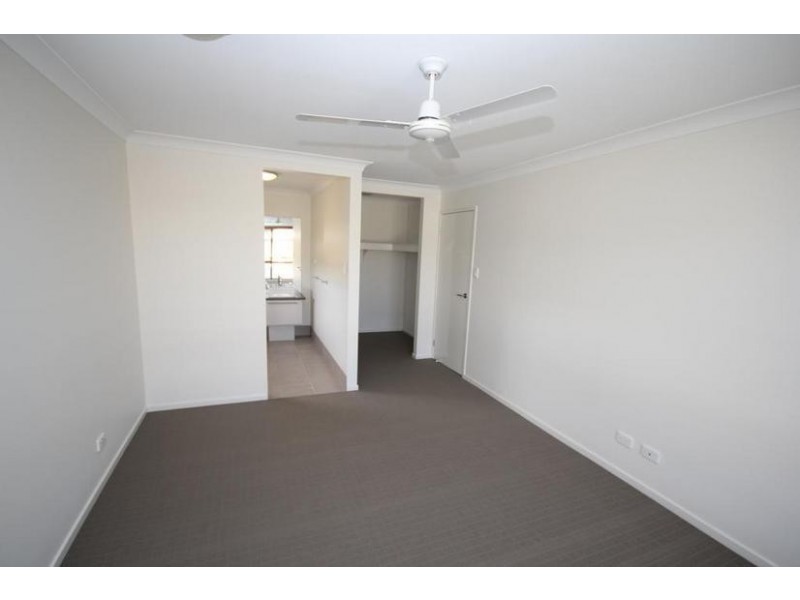 9 Isidore Street, Augustine Heights QLD 4300