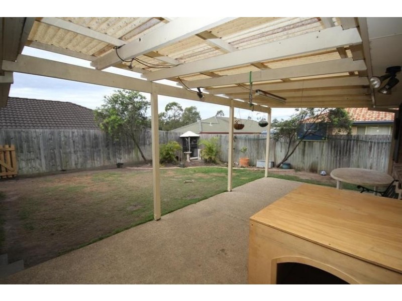 6 Starr Street, Forest Lake QLD 4078