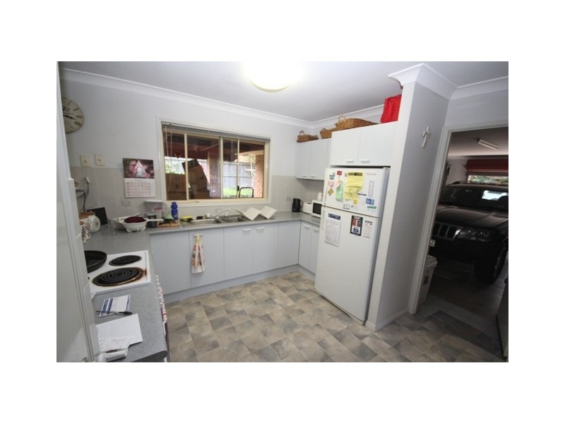 2 Finn Court, Camira QLD 4300