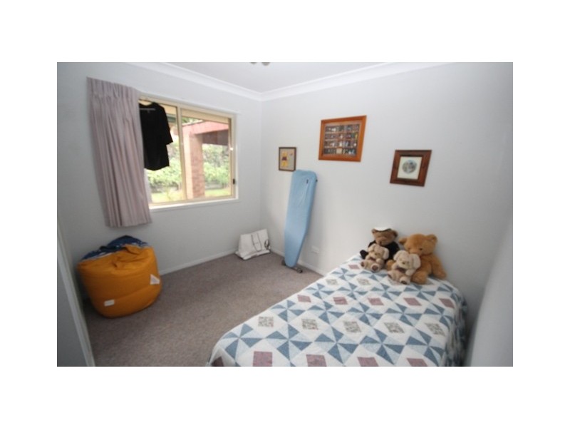 2 Finn Court, Camira QLD 4300