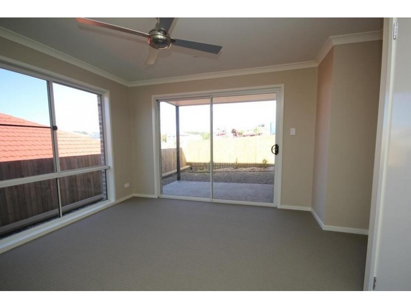 20 McKivat Drive, Springfield Lakes QLD 4300