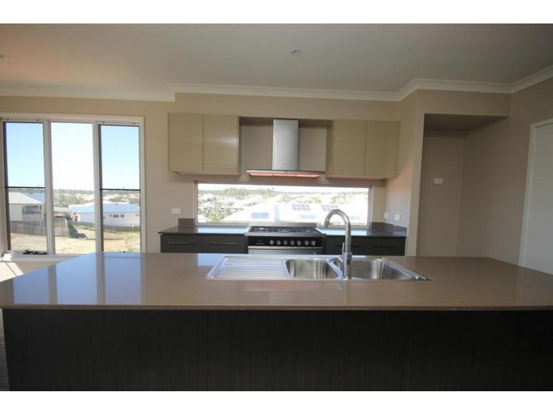 20 McKivat Drive, Springfield Lakes QLD 4300